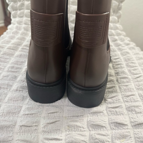 Coach boot - Picture 4 of 7